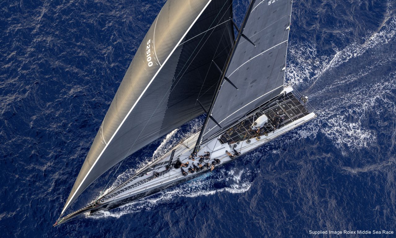 Black Jack 100 завоевал line honours на Rolex Middle Sea Race 2026